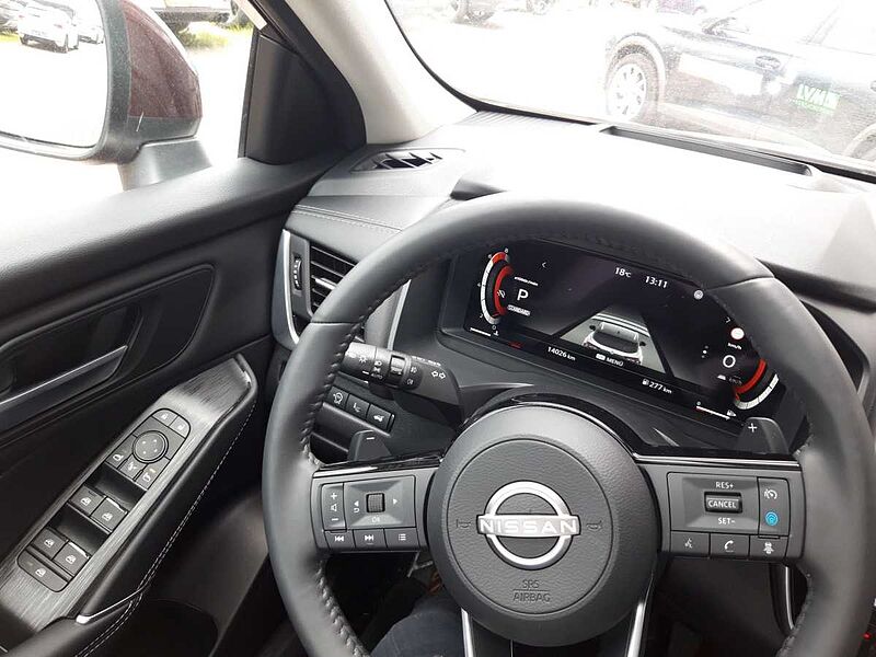 Nissan Qashqai 1.3 DIG-T MHEV N-Connecta ACC AUT Navi