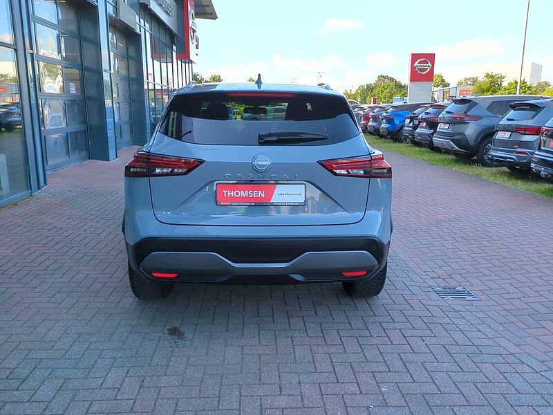 Nissan Qashqai 1.3 DIG-T MHEV N-Connecta ACC AUT Navi