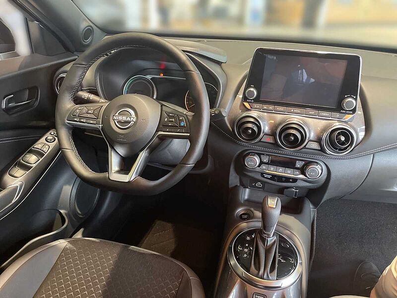 Nissan Juke 1.6 Hybrid N-Connecta Navi ACC AUT LED 360